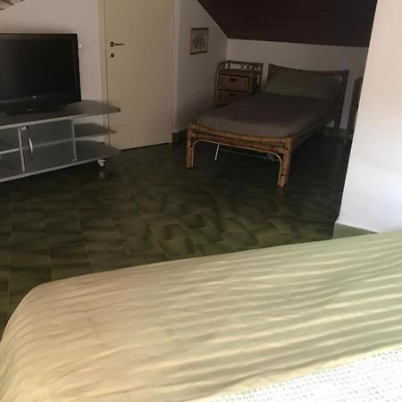 לקו Appartamento La Mansarda מראה חיצוני תמונה